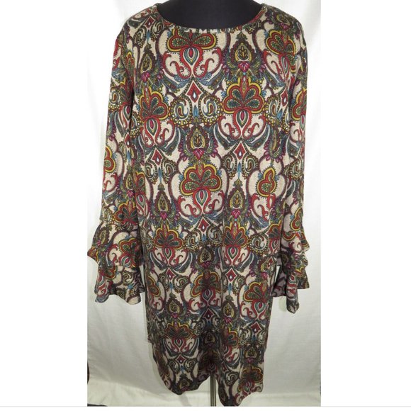 Tacera Woman Medallion Print Long Flared Sleeve Knee Length Dress, Plus Size 3X - Picture 5 of 10